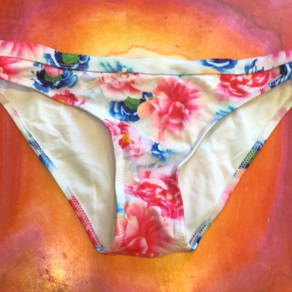 Bikini Top and Bottom With Flowers (New!) - Picture 2 of 4